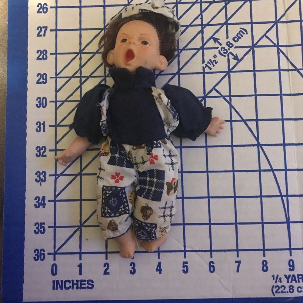 Vintage Gi-GO Bean Bag Kids Expression Face Boy 8" Baby Doll Palm Pal